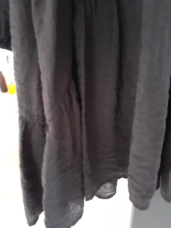 Robe noire - photo numéro 4