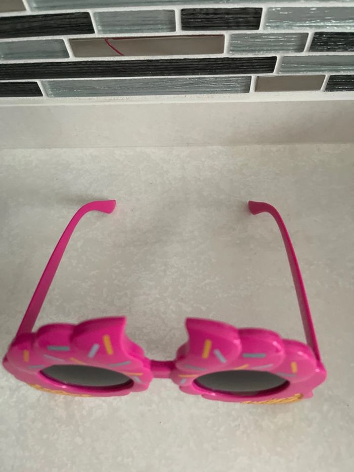 Lunettes de soleil - photo numéro 2