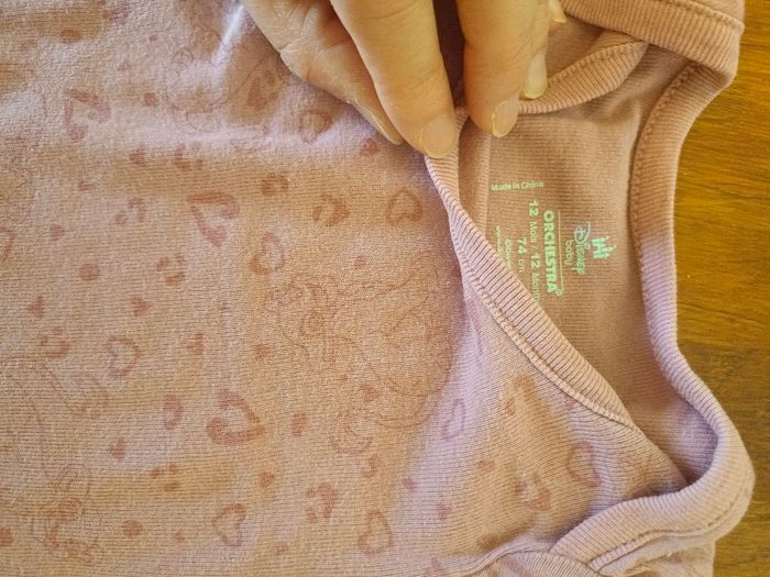 Lot bodies et pyjamas Disney - photo numéro 6