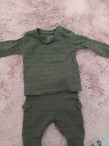 2 ensembles primark 0-3mois