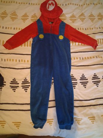 Pyjama surpyjama mario