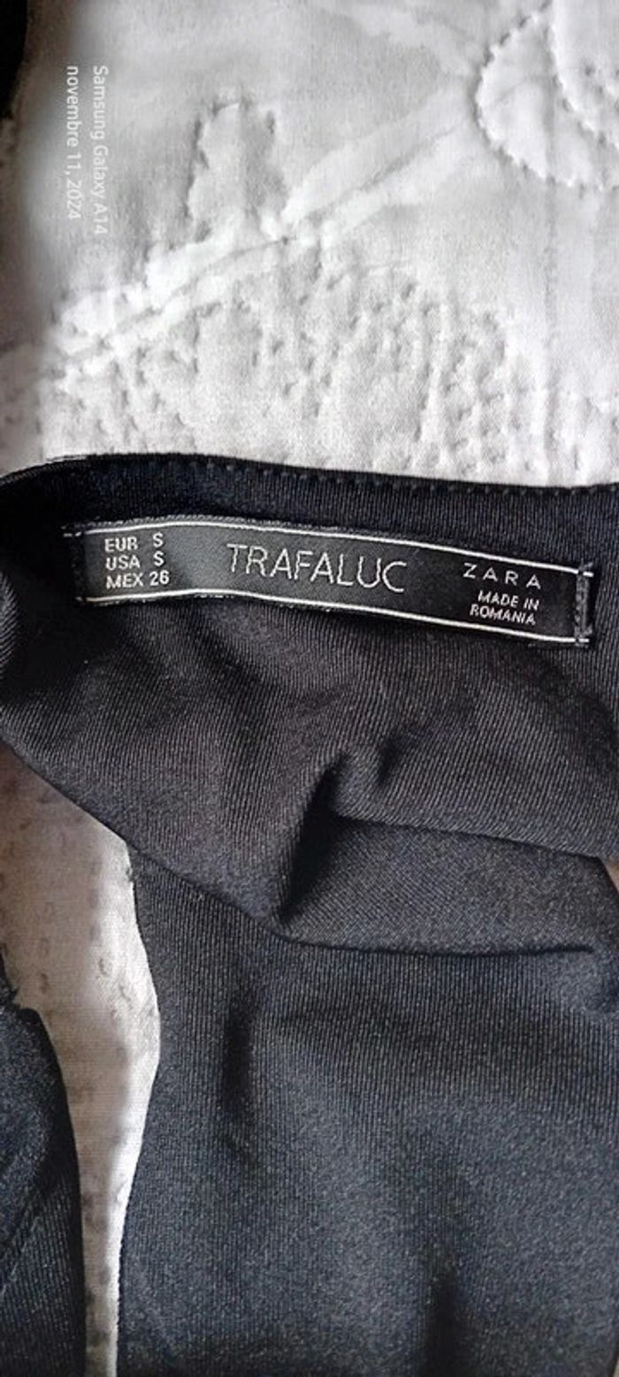 Robe chic noire dos ouvert bande élastique femme S Trafaluc Zara - photo numéro 17