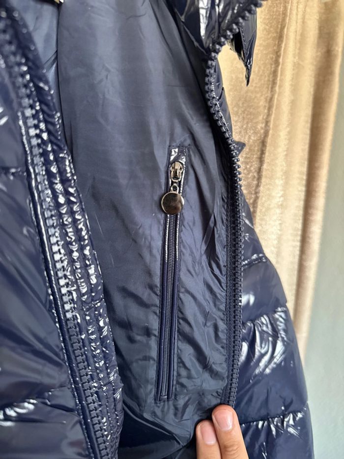 Doudoune brillante à capuche – Taille M – Neuve avec étiquette – Bleu marine - photo numéro 7