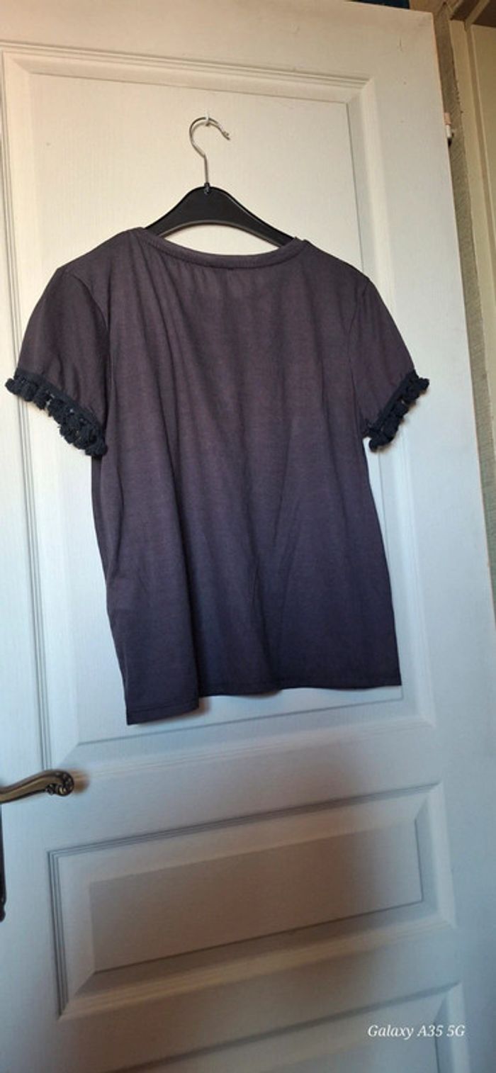 T-shirt pompon - photo numéro 2