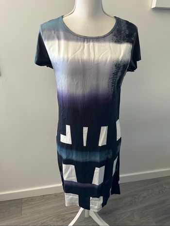 Robe bariolée bleue marine blanche et noire Miss Captain T40 L