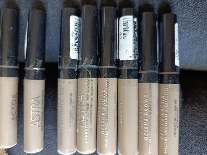 Lot de 8 mascaras à sourcils