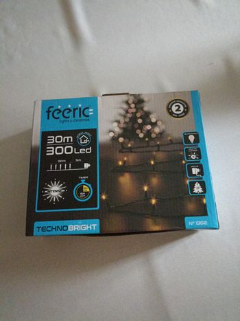 Guirlande Lumineuse LED féeRIC - 30m, 300 LED, Blanc Chaud - IntérieurExtérieur & Minuteur