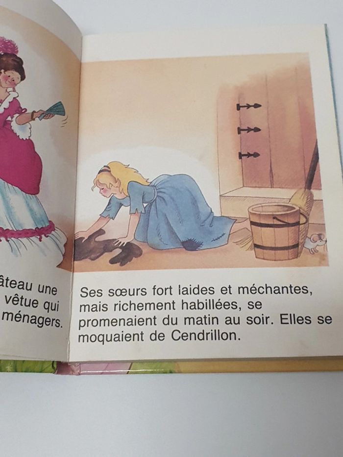 Livre mini contes - photo numéro 2