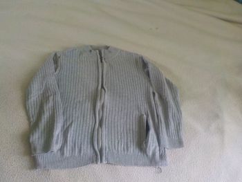 Gilet , T . 10 ans