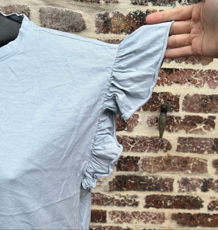 💙 T-shirt à manches volantées – T38 – ZARA 💙 - photo numéro 2