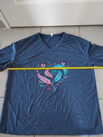 Tee shirt 2xl neuf correspond à 48