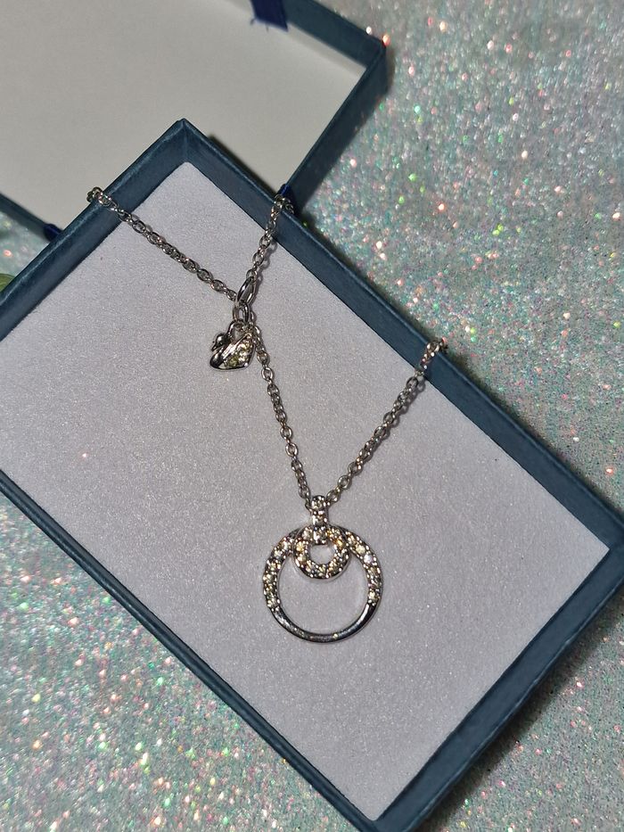 Joli collier Swarovski logo et poinçon - photo numéro 2