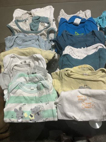 Bodies garçon 3 mois