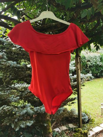 Body rouge à volants Jennyfer