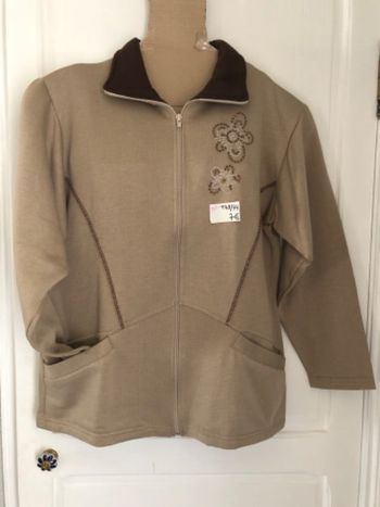 Sweat / veste taupe T 42/44 NEUF