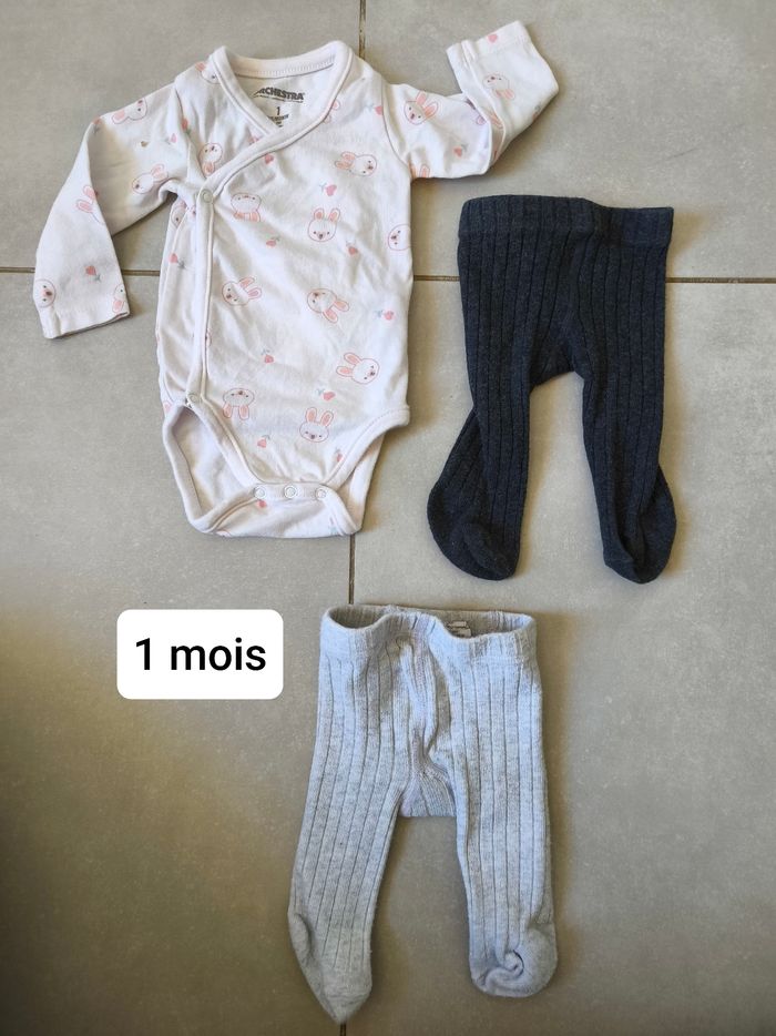 Lot bébé 1 mois fille