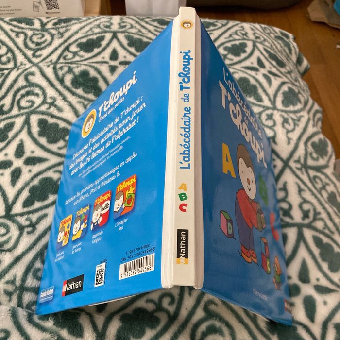 Livre l’abécédaire de T’choupi - photo numéro 3