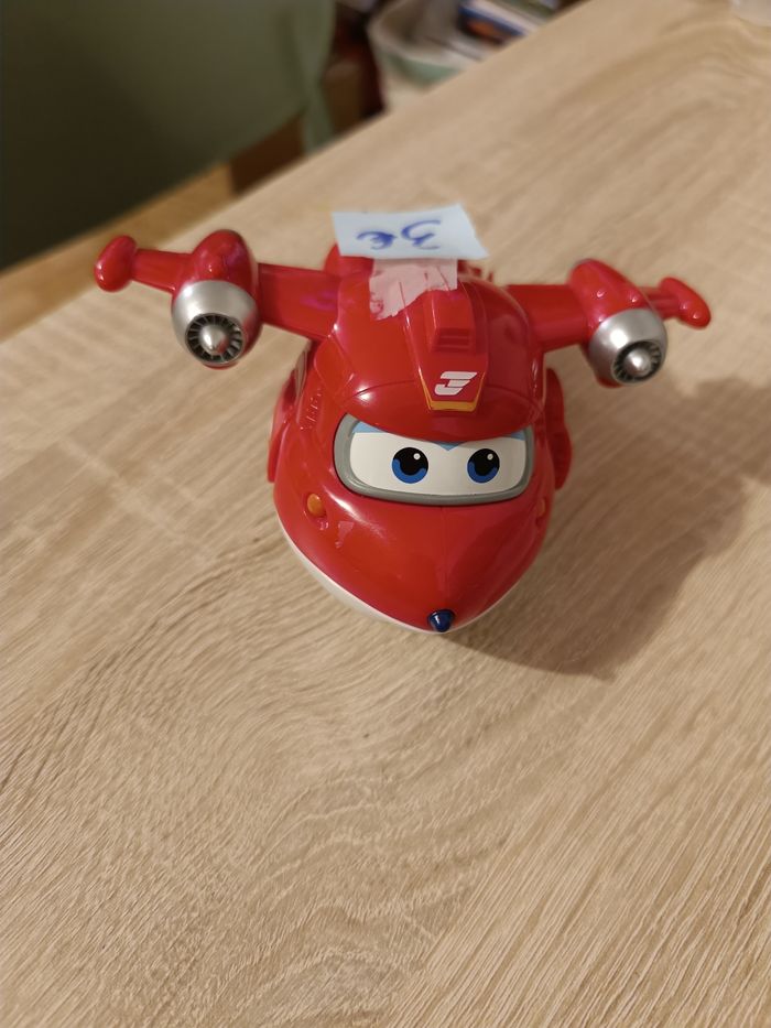 Super wings, jett