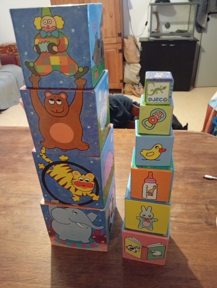 Cube a empiler marque djeco - photo numéro 2