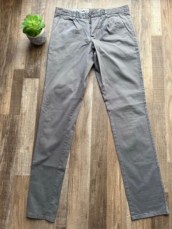 - Chino Devred (J) - Taille 38 - Très bon état