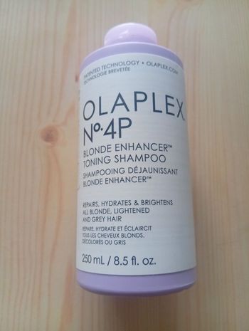 Shampooing dejaunisseur olaplex n4,neuf 