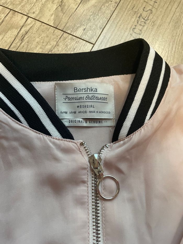 Veste bershka rose et noire - photo numéro 3