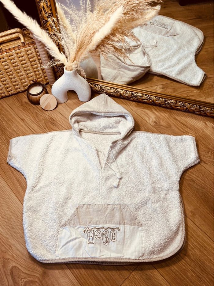 Taille 12/24 mois cap de bain mixte blanche et beige 💙