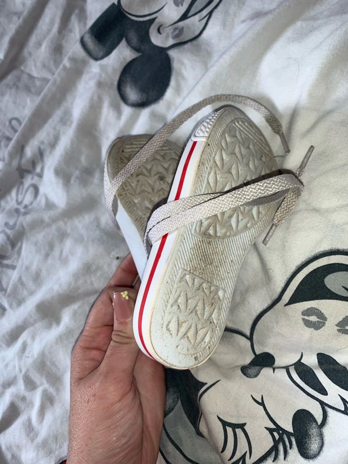 Donne chaussure - photo numéro 3