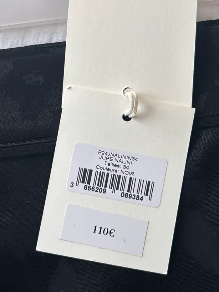 Jupe noire satinée neuve Stella & Suzie - Taille 34 - photo numéro 2