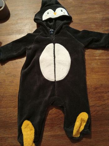 Surpyjama polaire marque Kiabi taille 3 mois