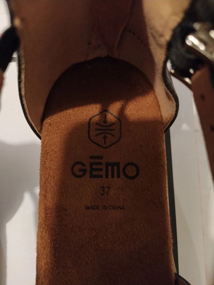 Chaussures - photo numéro 4