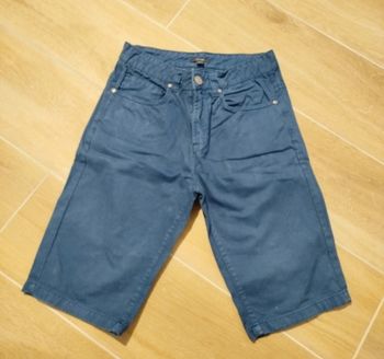 Short bleu foncé 