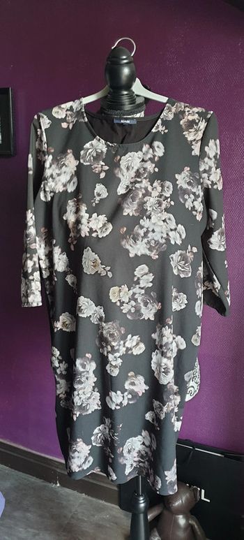 Robe fleuri noire