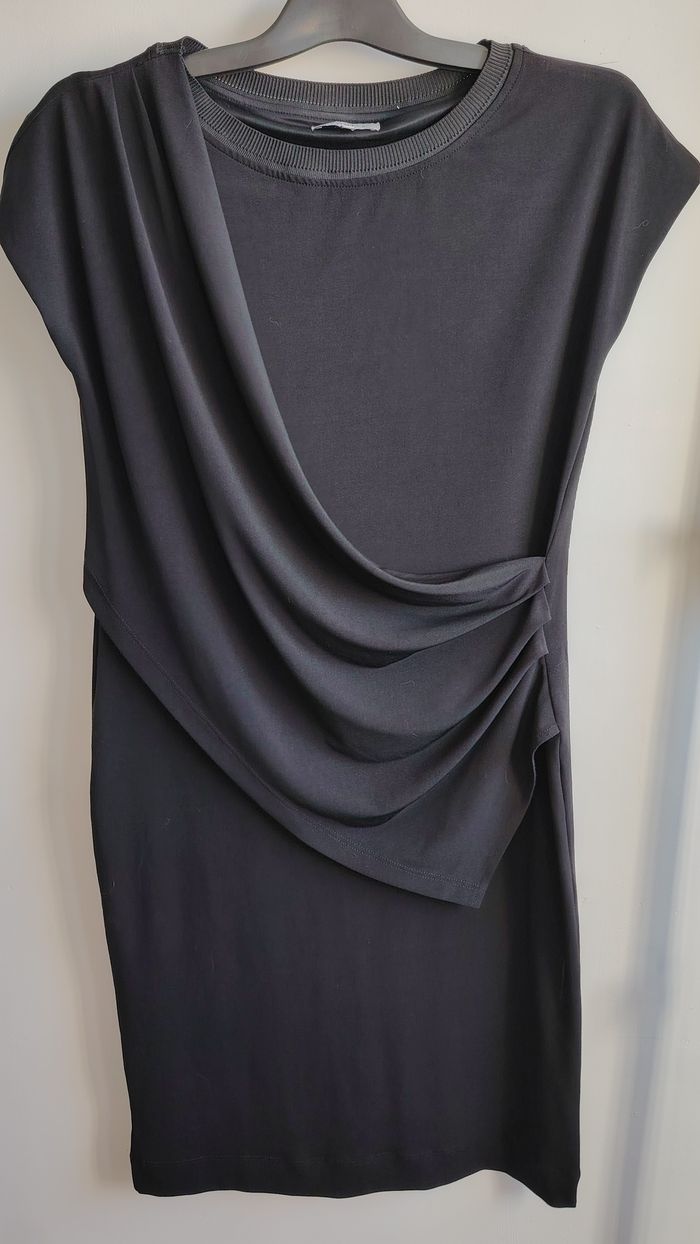 Robe noire drapée PROMISS – Taille S