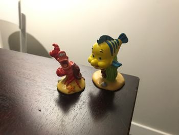 Figurine poisson polochon et crabe Sébastien ariel la petite sirène