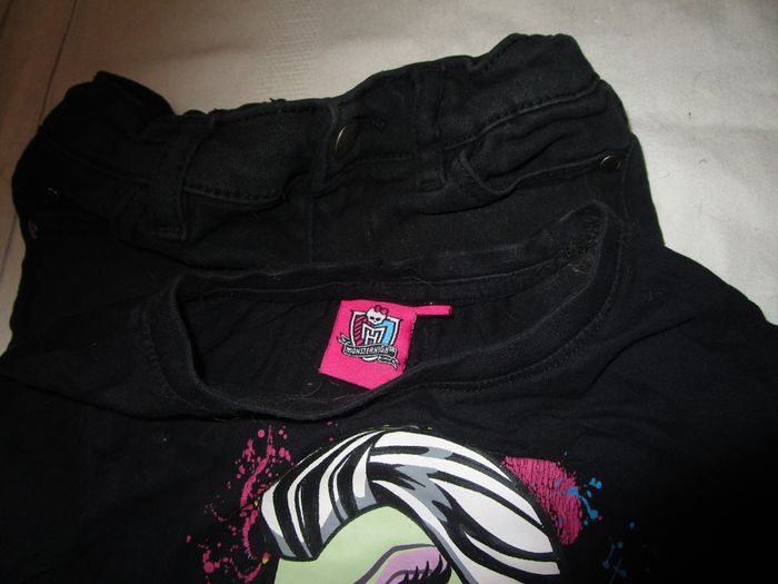 1 jeans skinny 1 t shirt monster 6 ans - photo numéro 3