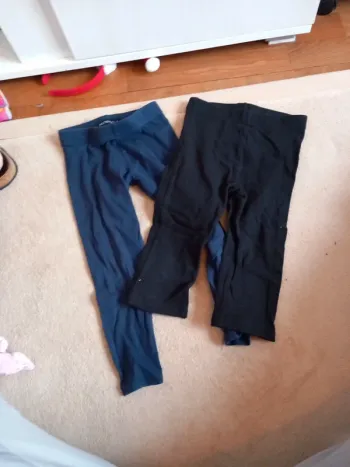 Lot de leggins un long bleu marine et noir court