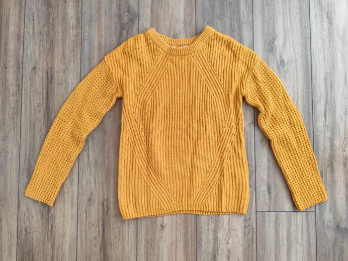 Pull Jaune