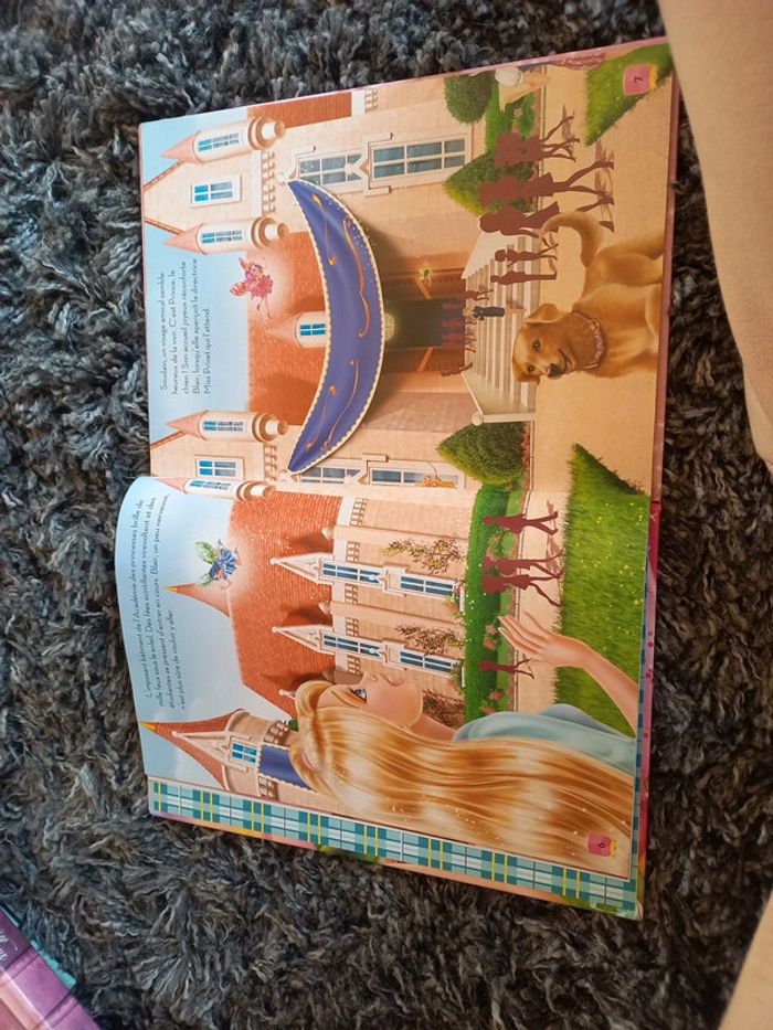 Livre "barbie apprentie princesse" - photo numéro 2