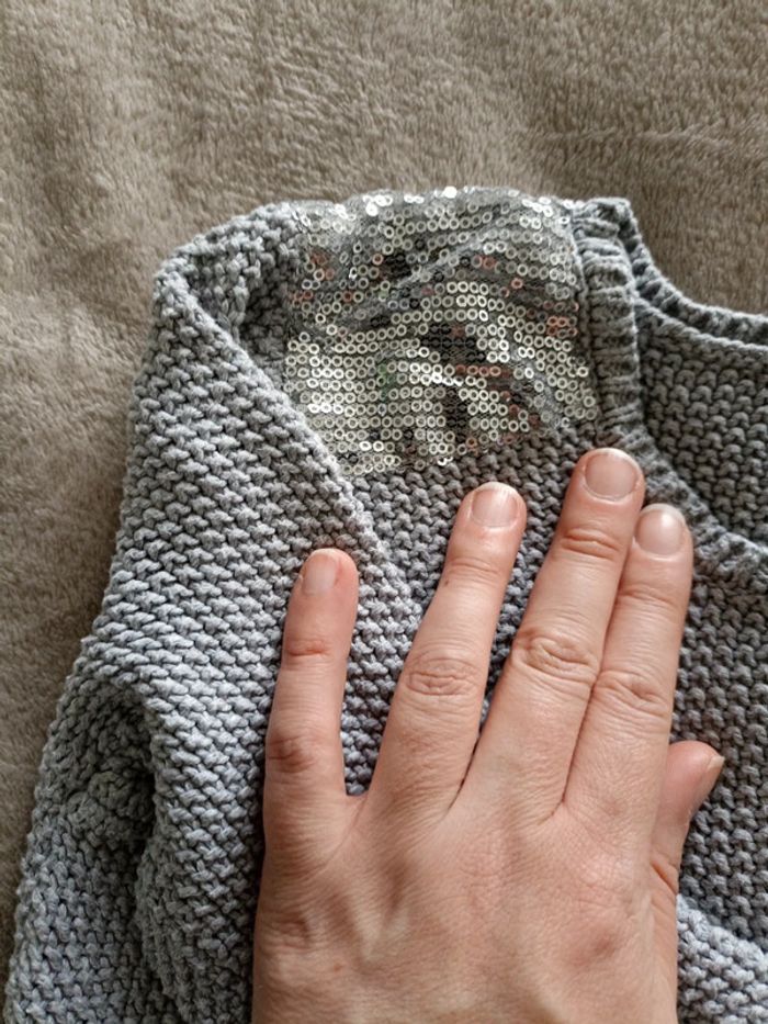 Pull en maille avec paillettes - photo numéro 3