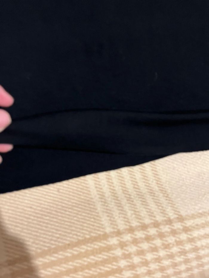 Superbe robe noire M/L épaules dénudées - photo numéro 12