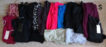 Lot de 16 robes femme taille S – Mi-saison