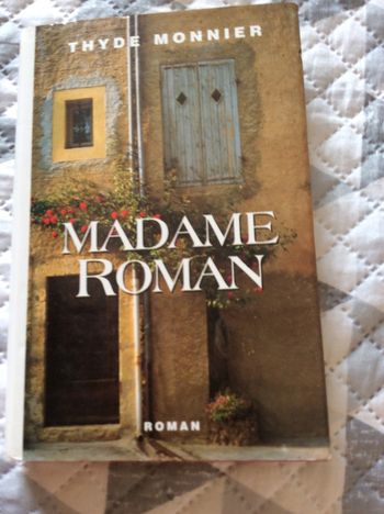 #Madame Roman par Thyde Monnier