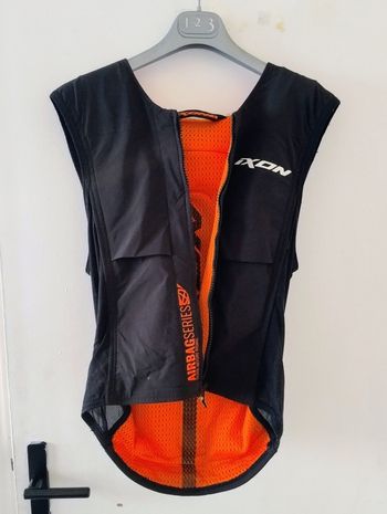 Gilet Airbag IXON U03 – M – Très bon état