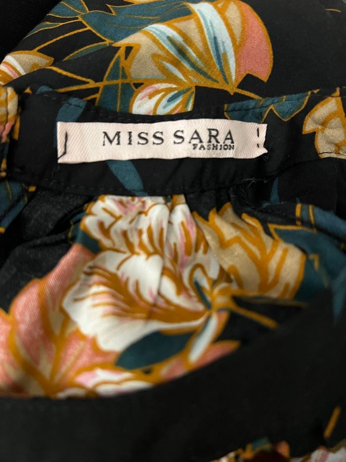 Robe longue noire fleurie emmanchures américaines Miss Sara - photo numéro 7