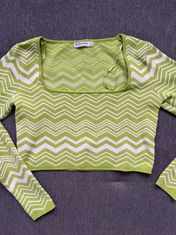 Croc top stradivarius