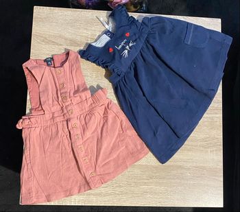 Lot 2 robes