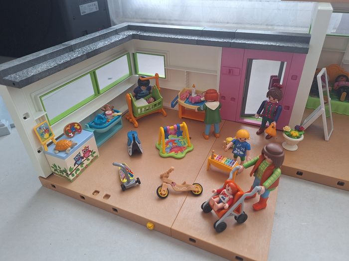 Maison moderne playmobil 5574 + piscine et extension - photo numéro 3
