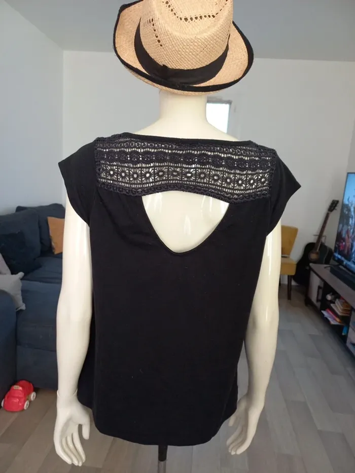 Lot de 2 hauts T.L - photo numéro 2