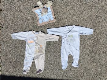 2 pyjamas velours mixtes Gémo 6 mois